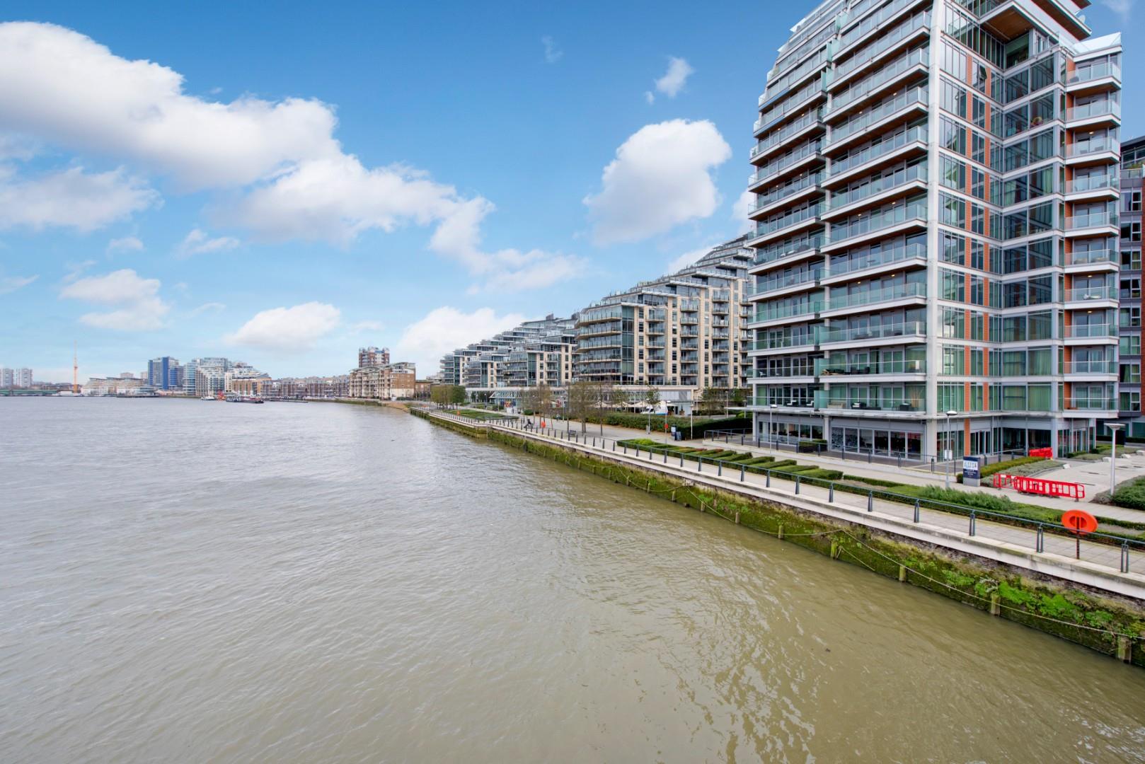 2 bed property in Juniper Drive, London